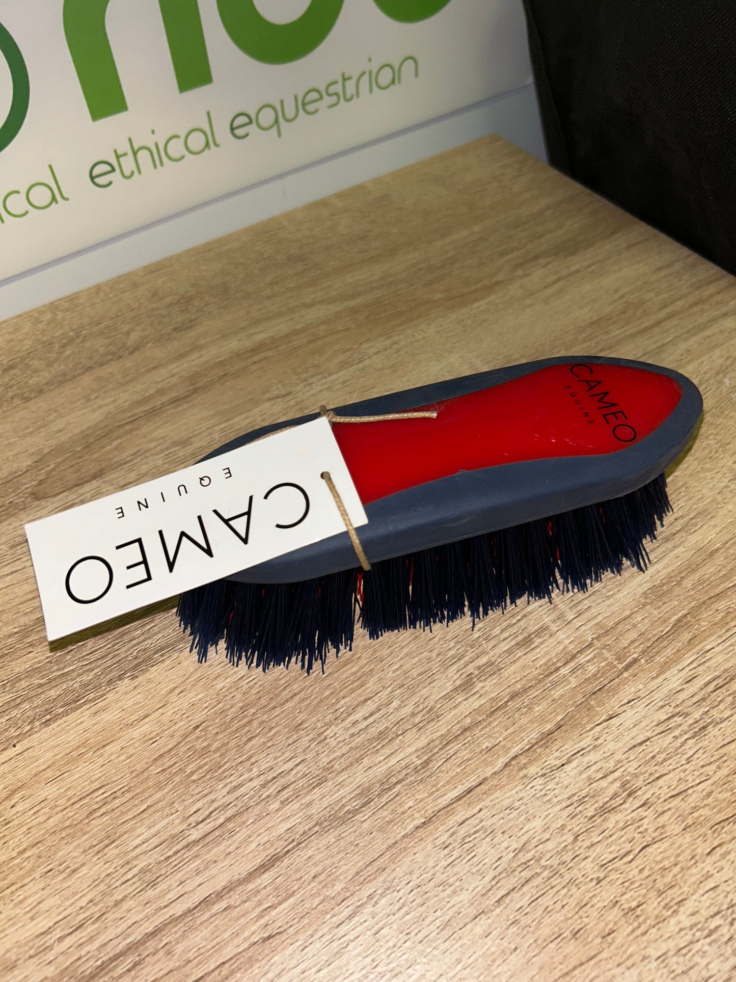 Cameo Dandy Body Brush